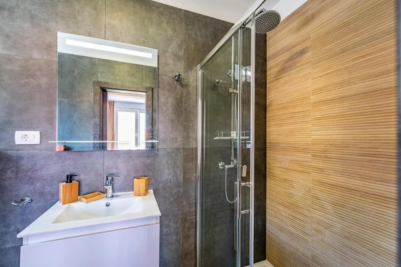 Apartments With A Parking Space Okrug Gornji, Ciovo - 21440 Trogir