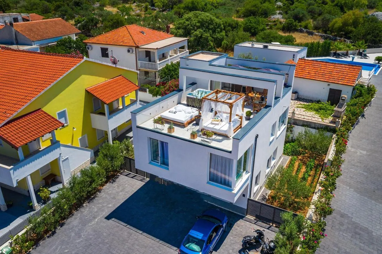 Apartments With A Parking Space Okrug Gornji, Ciovo - 21440 Trogir
