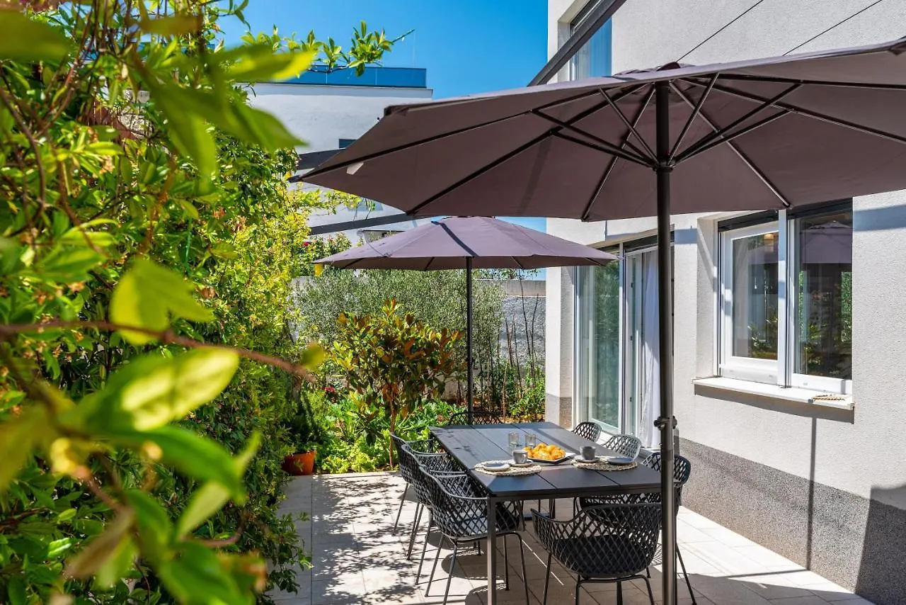 Apartments With A Parking Space Okrug Gornji, Ciovo - 21440 Τρογκίρ Κροατία