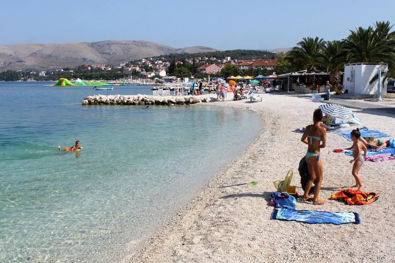 Apartments With A Parking Space Okrug Gornji, Ciovo - 21440 Τρογκίρ