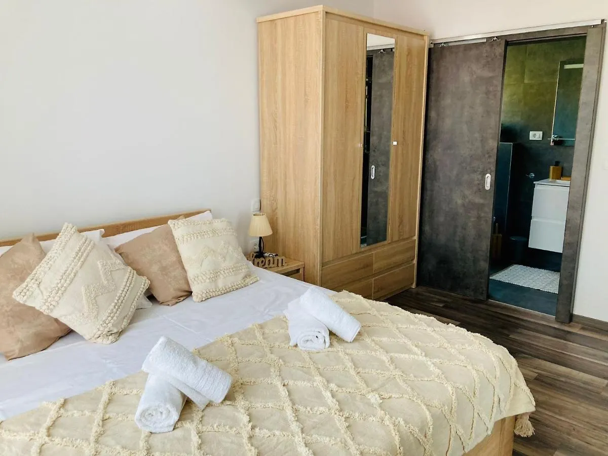 Apartments With A Parking Space Okrug Gornji, Ciovo - 21440 Trogir